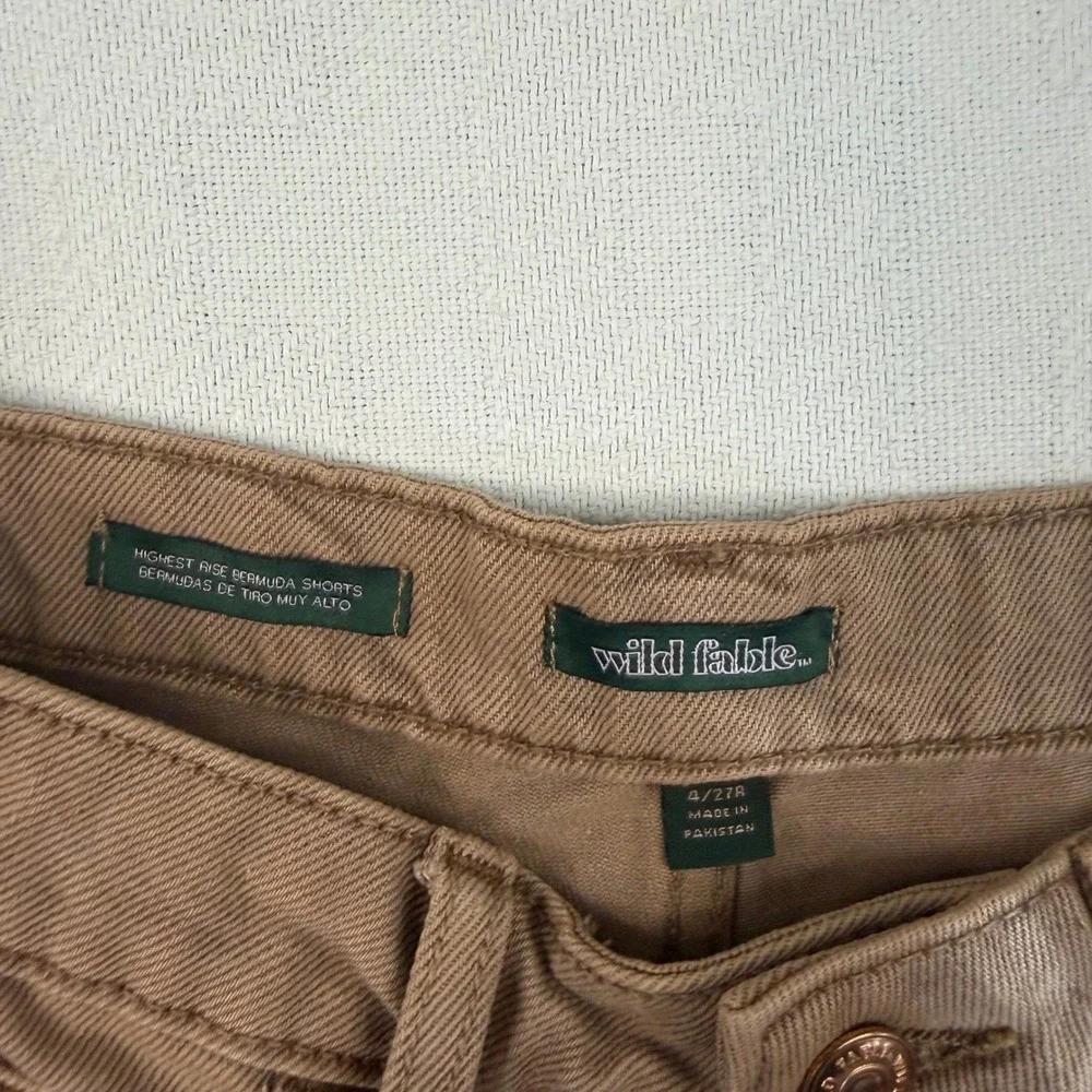 Wild Fable Highest Rise Bermuda Shorts Brown Distressed Denim Womens 4/27 New